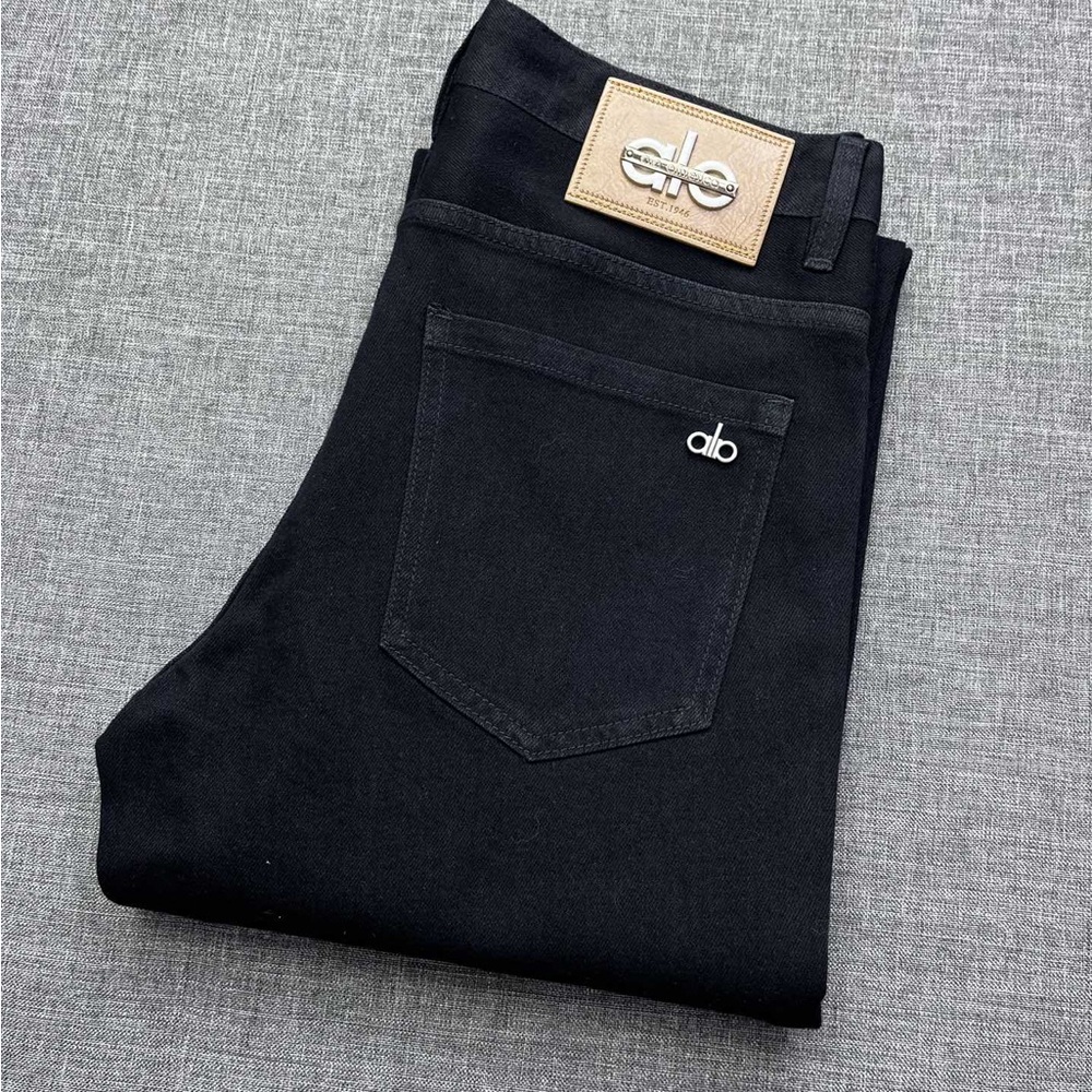 Alo Yoga Style Black Stretch Straight Leg Jeans